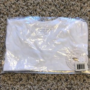 Burt’s bees white T-shirt 2T